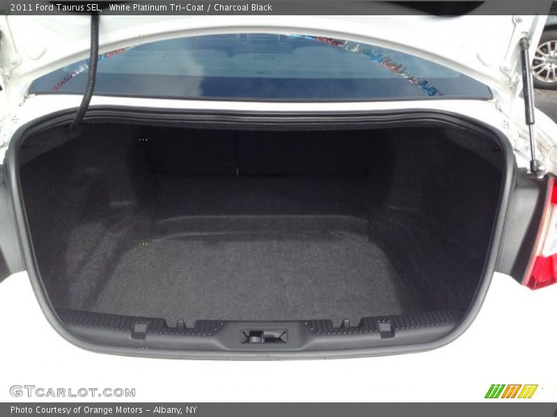 White Platinum Tri-Coat / Charcoal Black 2011 Ford Taurus SEL