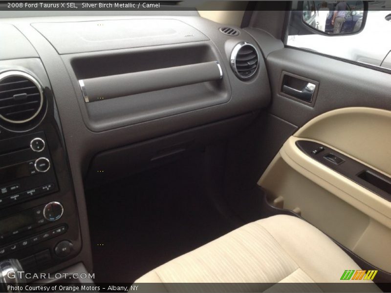 Silver Birch Metallic / Camel 2008 Ford Taurus X SEL