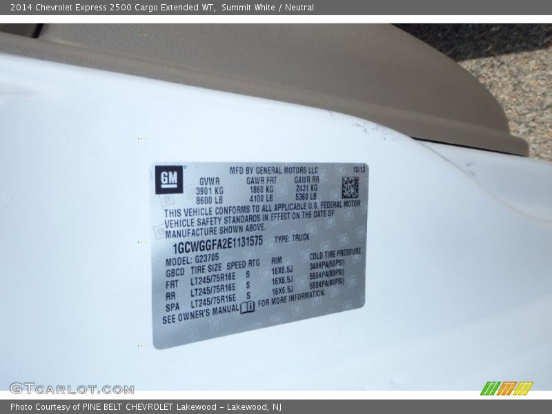 Summit White / Neutral 2014 Chevrolet Express 2500 Cargo Extended WT