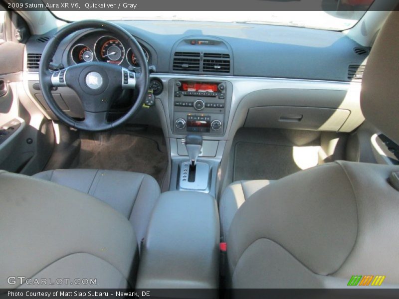 Quicksilver / Gray 2009 Saturn Aura XR V6