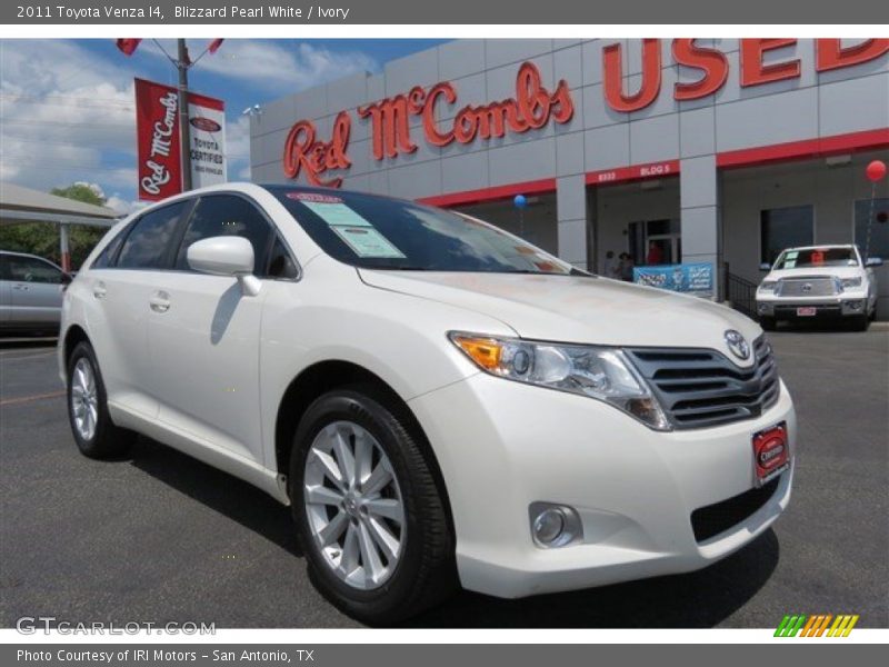 Blizzard Pearl White / Ivory 2011 Toyota Venza I4