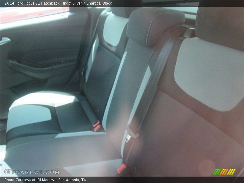 Ingot Silver / Charcoal Black 2014 Ford Focus SE Hatchback