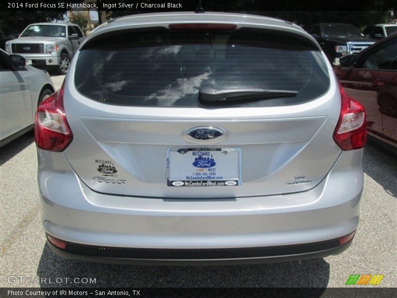 Ingot Silver / Charcoal Black 2014 Ford Focus SE Hatchback
