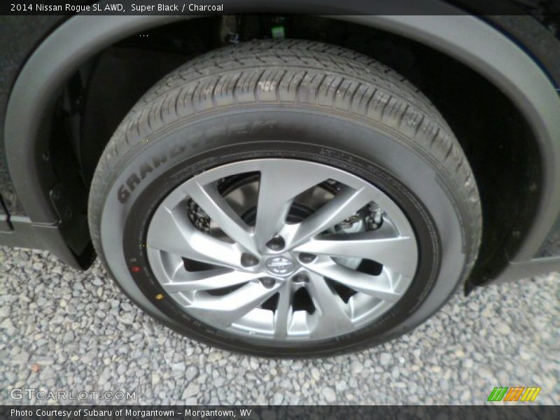 Super Black / Charcoal 2014 Nissan Rogue SL AWD