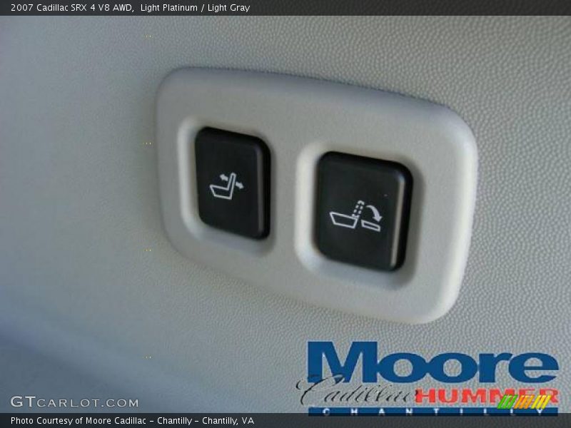 Light Platinum / Light Gray 2007 Cadillac SRX 4 V8 AWD