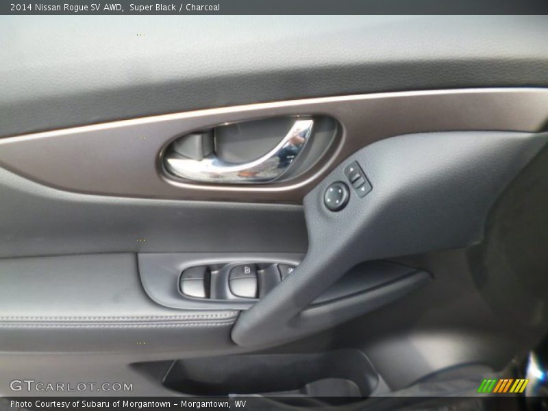 Super Black / Charcoal 2014 Nissan Rogue SV AWD