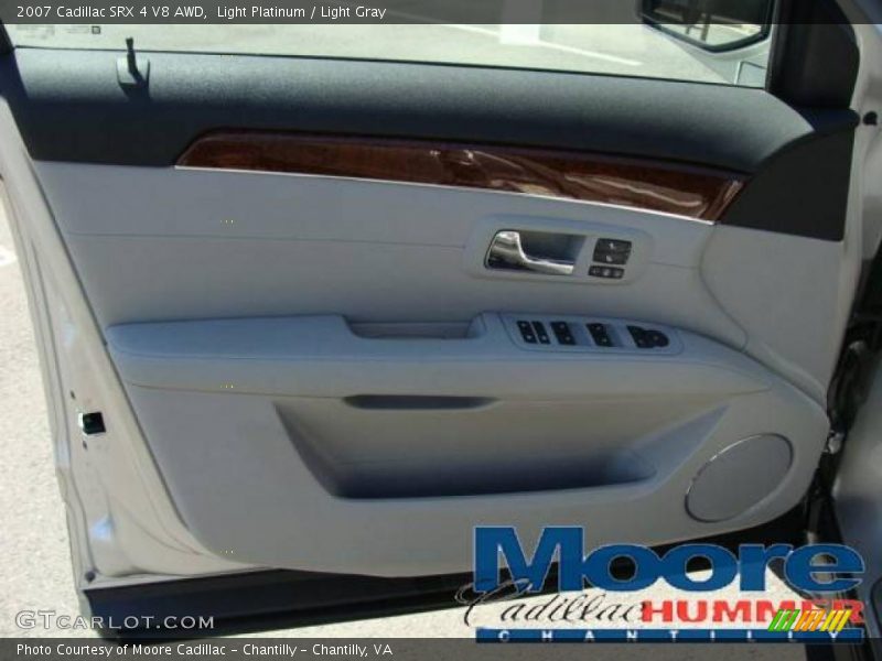 Light Platinum / Light Gray 2007 Cadillac SRX 4 V8 AWD