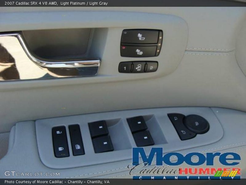 Light Platinum / Light Gray 2007 Cadillac SRX 4 V8 AWD