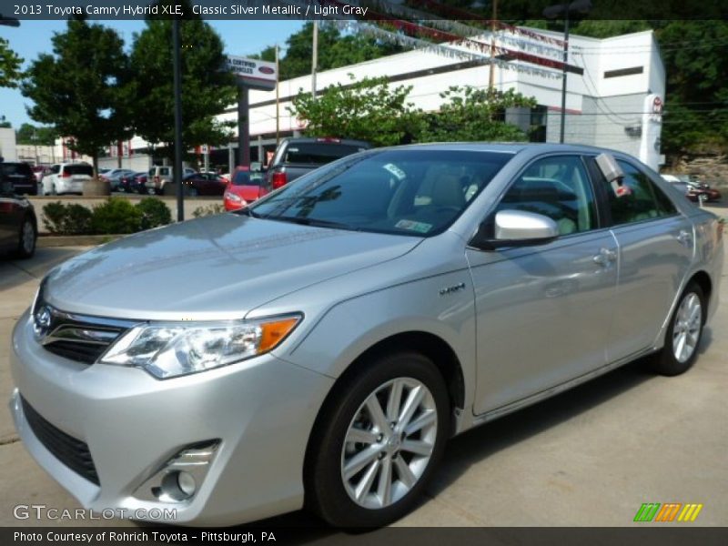 Classic Silver Metallic / Light Gray 2013 Toyota Camry Hybrid XLE