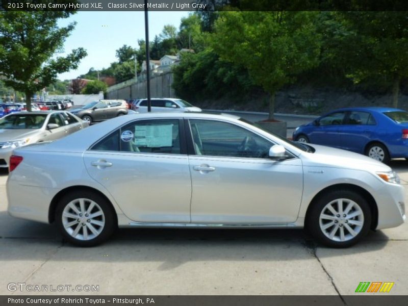 Classic Silver Metallic / Light Gray 2013 Toyota Camry Hybrid XLE