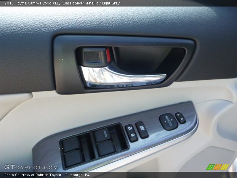 Classic Silver Metallic / Light Gray 2013 Toyota Camry Hybrid XLE