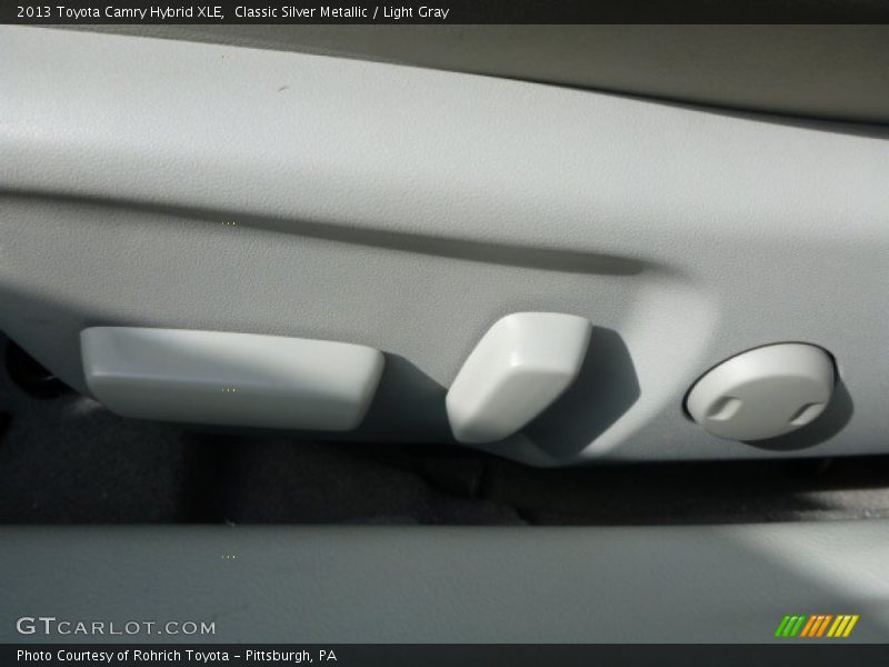 Classic Silver Metallic / Light Gray 2013 Toyota Camry Hybrid XLE