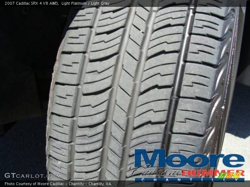 Light Platinum / Light Gray 2007 Cadillac SRX 4 V8 AWD