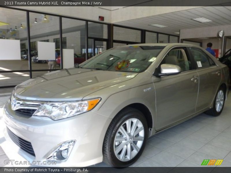 Champagne Mica / Ivory 2013 Toyota Camry Hybrid XLE