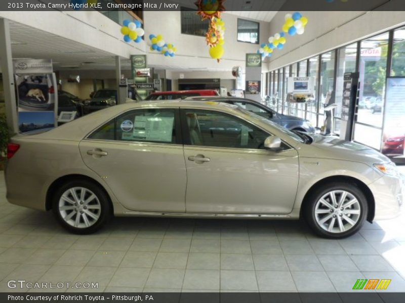 Champagne Mica / Ivory 2013 Toyota Camry Hybrid XLE
