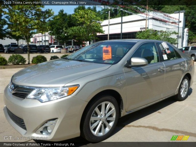 Champagne Mica / Ivory 2013 Toyota Camry Hybrid XLE