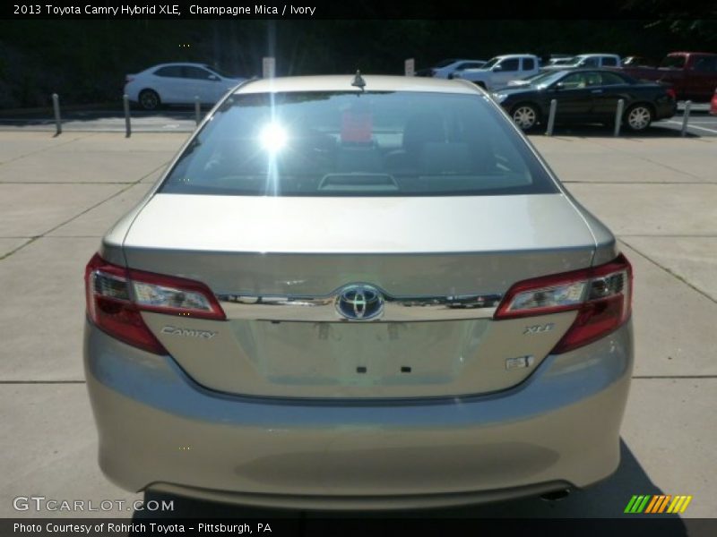 Champagne Mica / Ivory 2013 Toyota Camry Hybrid XLE