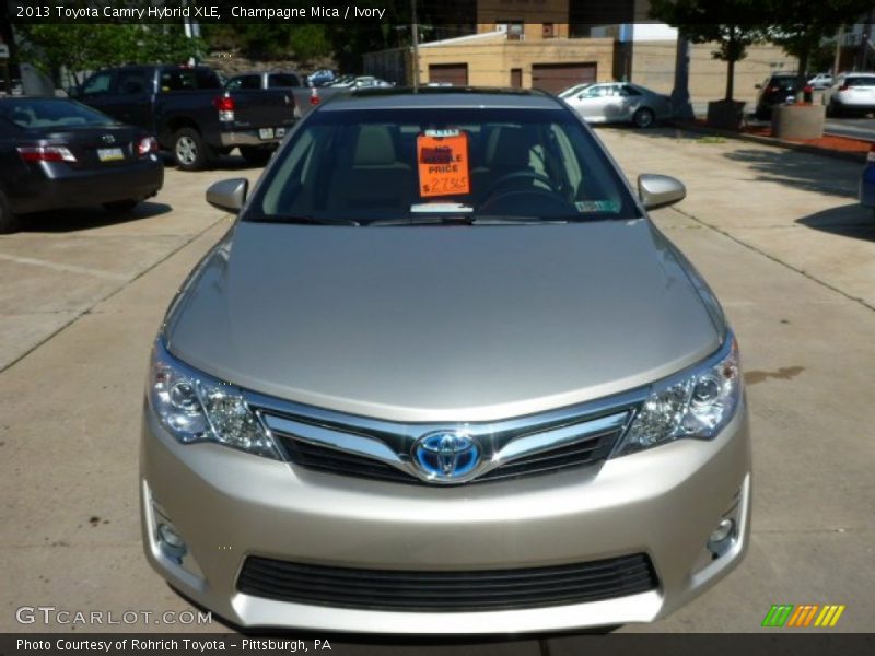 Champagne Mica / Ivory 2013 Toyota Camry Hybrid XLE