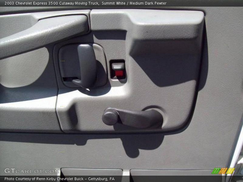 Summit White / Medium Dark Pewter 2003 Chevrolet Express 3500 Cutaway Moving Truck