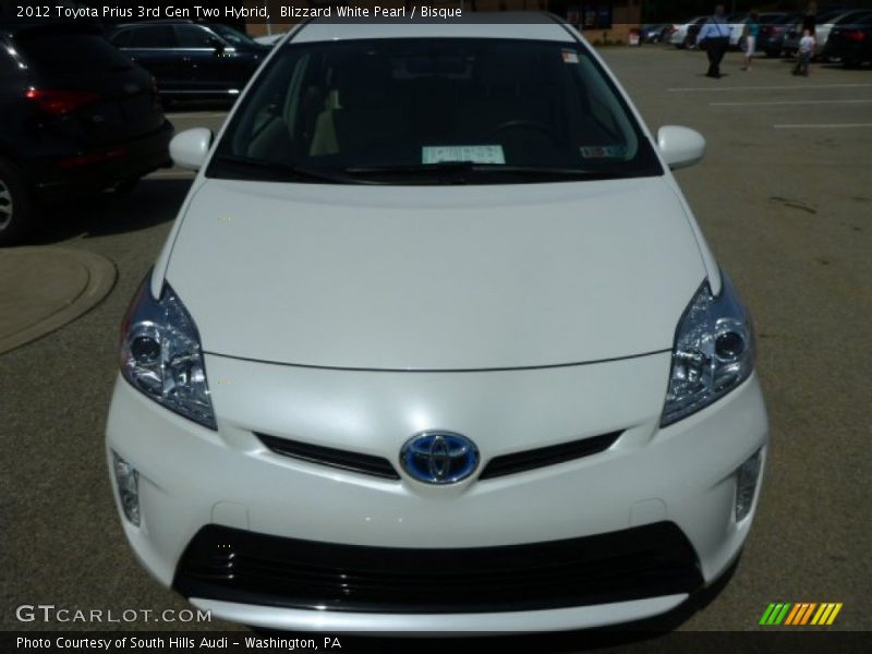 Blizzard White Pearl / Bisque 2012 Toyota Prius 3rd Gen Two Hybrid