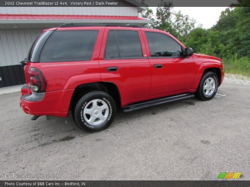 Victory Red / Dark Pewter 2002 Chevrolet TrailBlazer LS 4x4