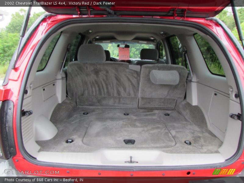 Victory Red / Dark Pewter 2002 Chevrolet TrailBlazer LS 4x4