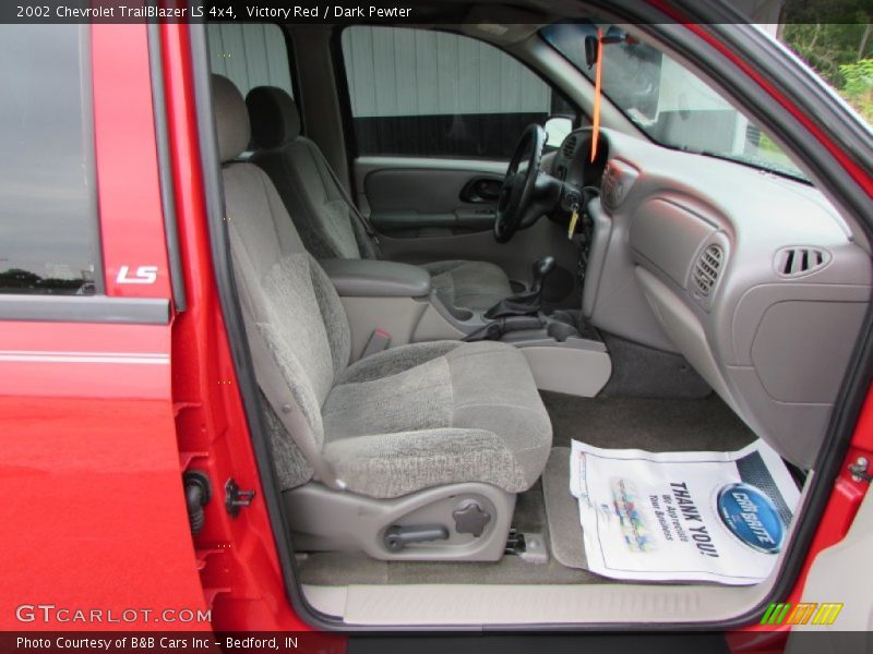 Victory Red / Dark Pewter 2002 Chevrolet TrailBlazer LS 4x4