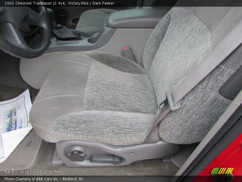 Victory Red / Dark Pewter 2002 Chevrolet TrailBlazer LS 4x4