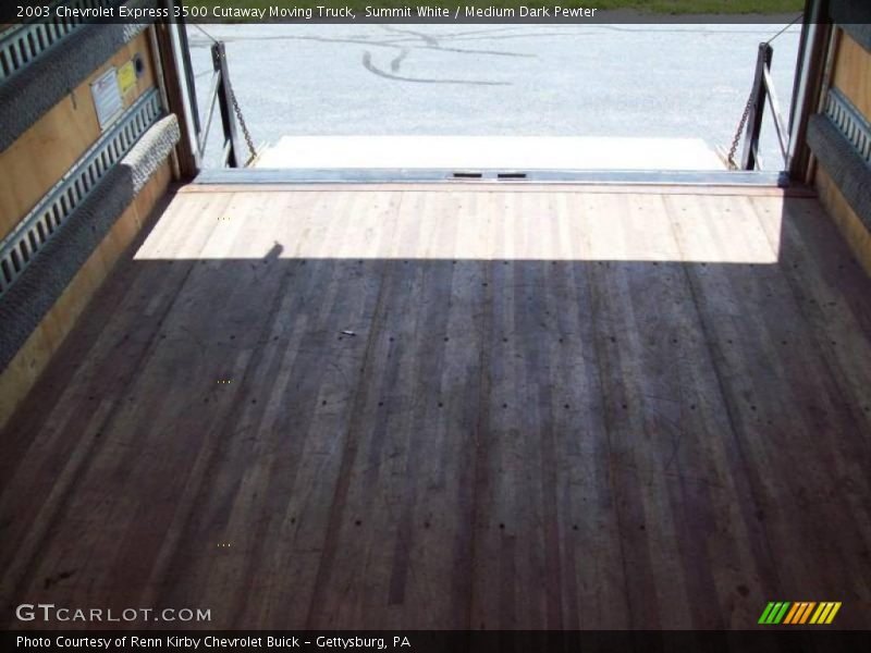 Summit White / Medium Dark Pewter 2003 Chevrolet Express 3500 Cutaway Moving Truck