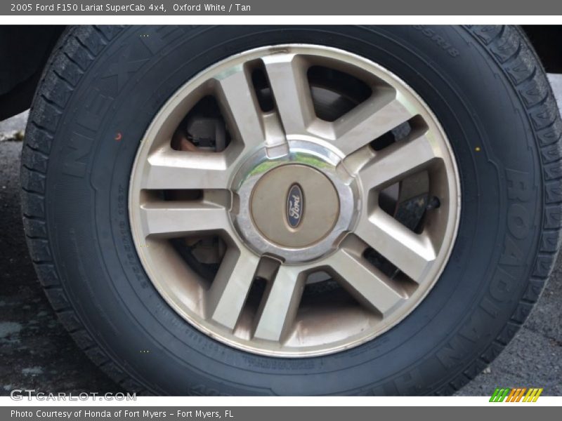 Oxford White / Tan 2005 Ford F150 Lariat SuperCab 4x4