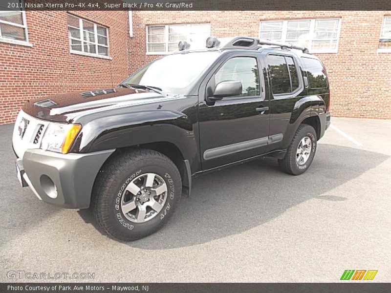 Super Black / Pro 4X Gray/Red 2011 Nissan Xterra Pro-4X 4x4