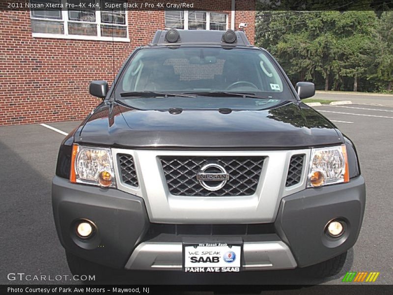 Super Black / Pro 4X Gray/Red 2011 Nissan Xterra Pro-4X 4x4