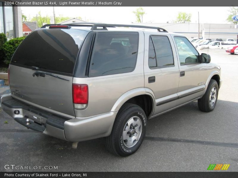 Light Pewter Metallic / Medium Gray 2004 Chevrolet Blazer LS 4x4