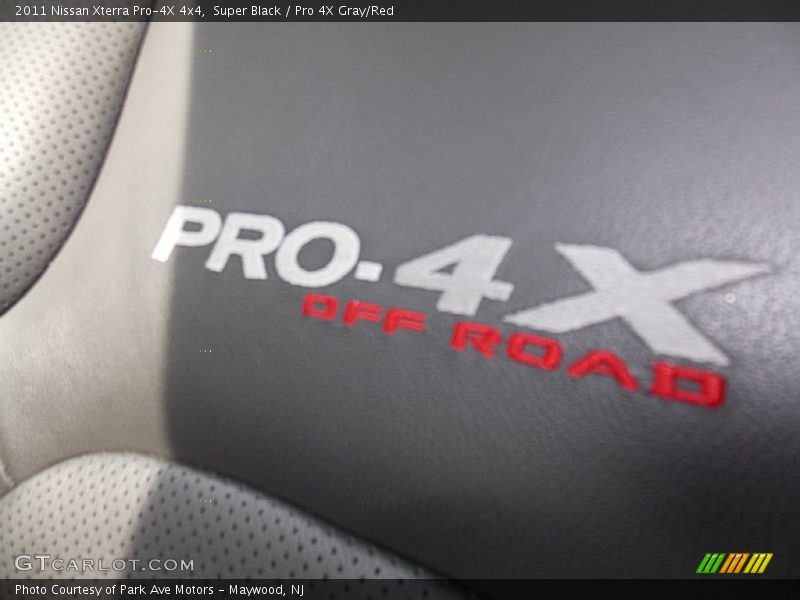  2011 Xterra Pro-4X 4x4 Logo