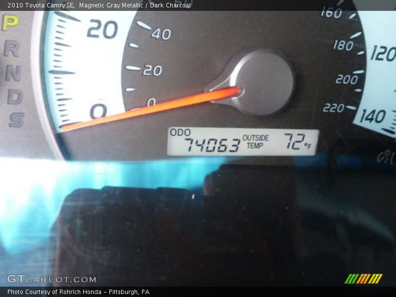 Magnetic Gray Metallic / Dark Charcoal 2010 Toyota Camry SE