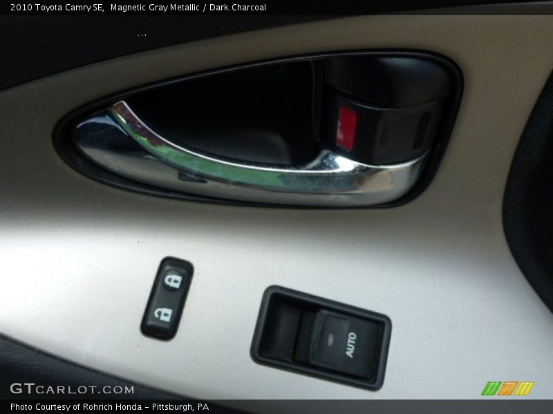 Magnetic Gray Metallic / Dark Charcoal 2010 Toyota Camry SE