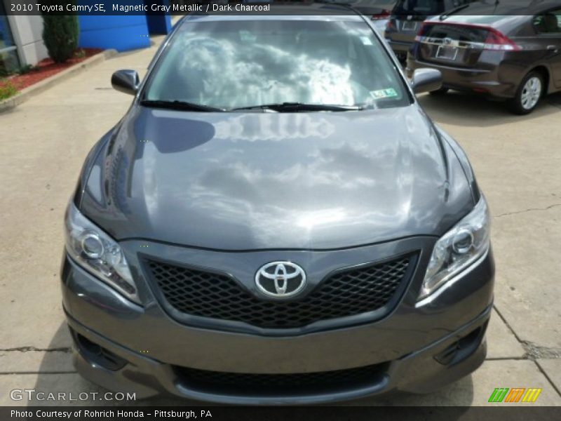 Magnetic Gray Metallic / Dark Charcoal 2010 Toyota Camry SE