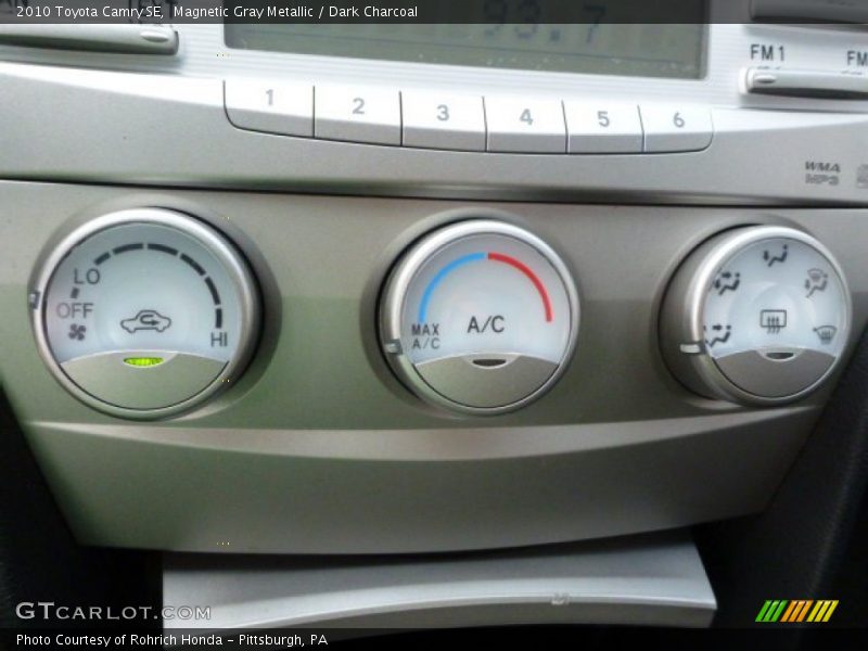 Magnetic Gray Metallic / Dark Charcoal 2010 Toyota Camry SE