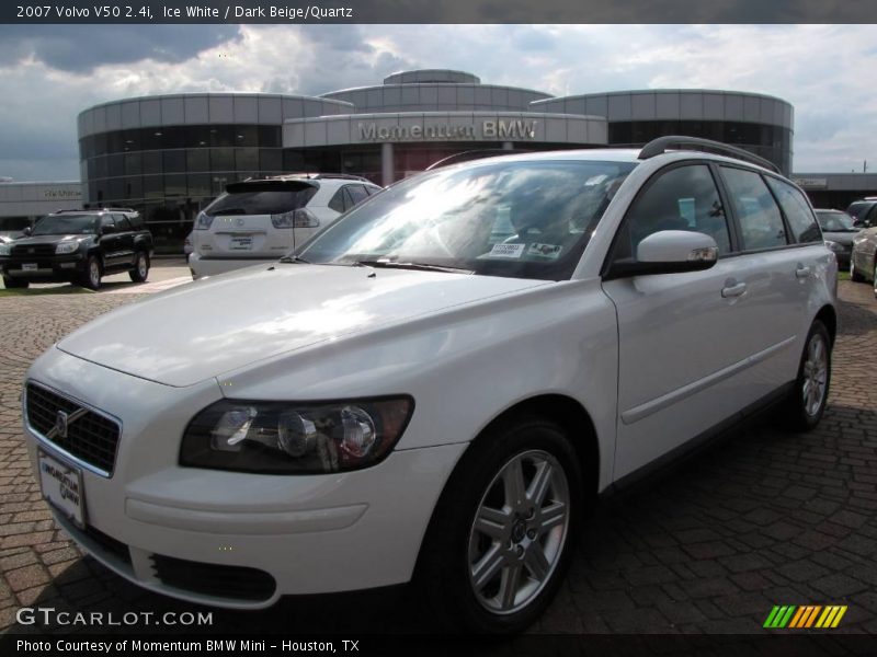 Ice White / Dark Beige/Quartz 2007 Volvo V50 2.4i