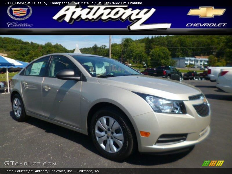 Champagne Silver Metallic / Jet Black/Medium Titanium 2014 Chevrolet Cruze LS
