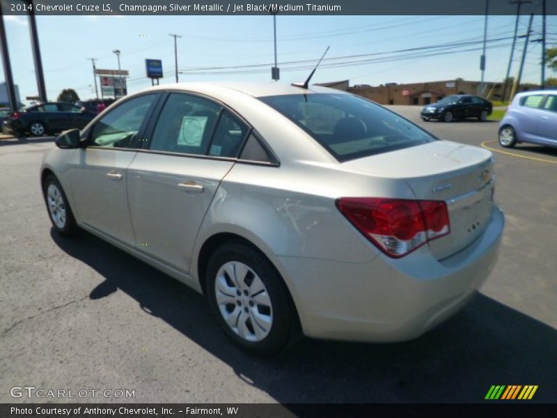 Champagne Silver Metallic / Jet Black/Medium Titanium 2014 Chevrolet Cruze LS
