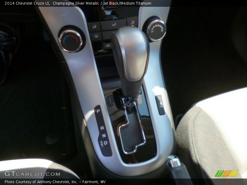 Champagne Silver Metallic / Jet Black/Medium Titanium 2014 Chevrolet Cruze LS