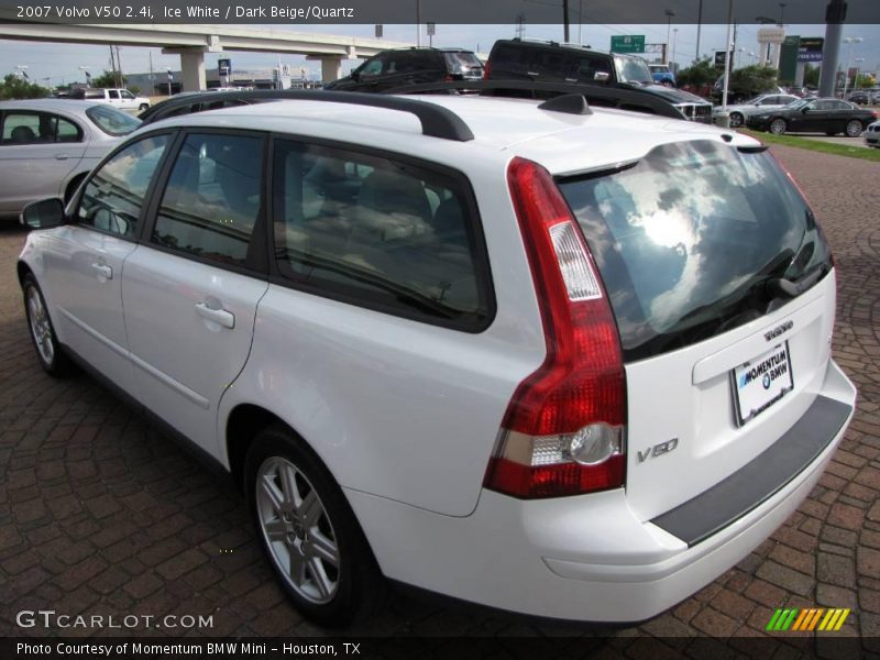 Ice White / Dark Beige/Quartz 2007 Volvo V50 2.4i