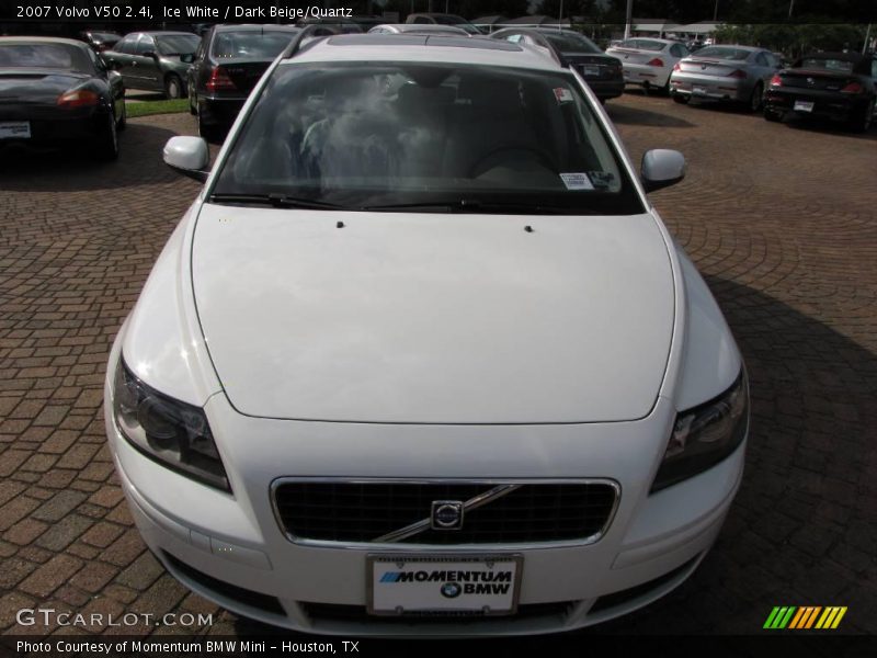 Ice White / Dark Beige/Quartz 2007 Volvo V50 2.4i