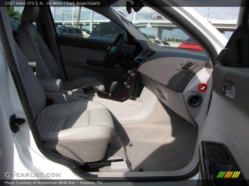 Ice White / Dark Beige/Quartz 2007 Volvo V50 2.4i