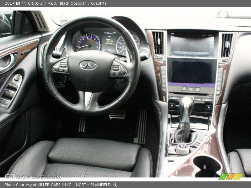Dashboard of 2014 Q 50S 3.7 AWD