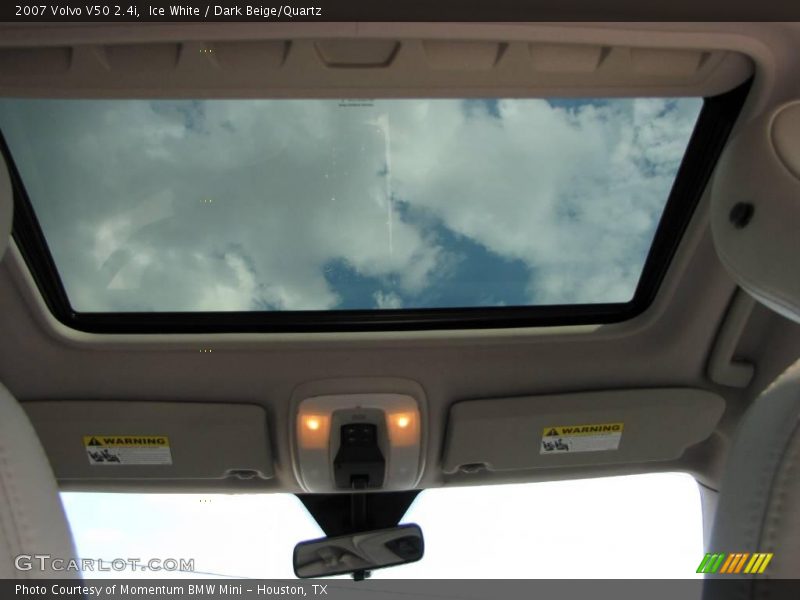 Ice White / Dark Beige/Quartz 2007 Volvo V50 2.4i