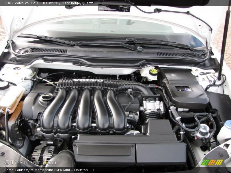 Ice White / Dark Beige/Quartz 2007 Volvo V50 2.4i