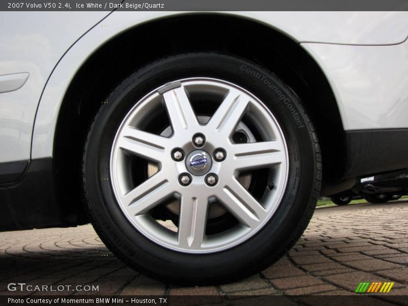 Ice White / Dark Beige/Quartz 2007 Volvo V50 2.4i