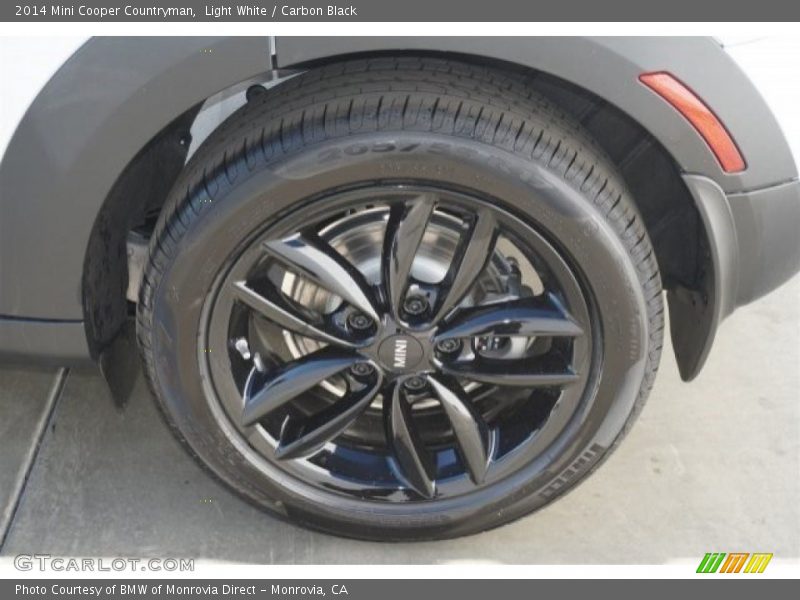 Light White / Carbon Black 2014 Mini Cooper Countryman